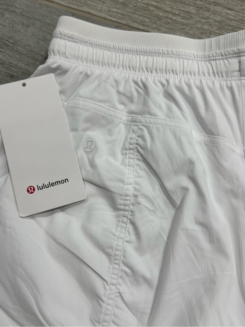 New Lululemon Dance Studio High-Rise Shorts 3.5" WHITE Sz: SMALL NWT Athletic - Picture 6 of 6